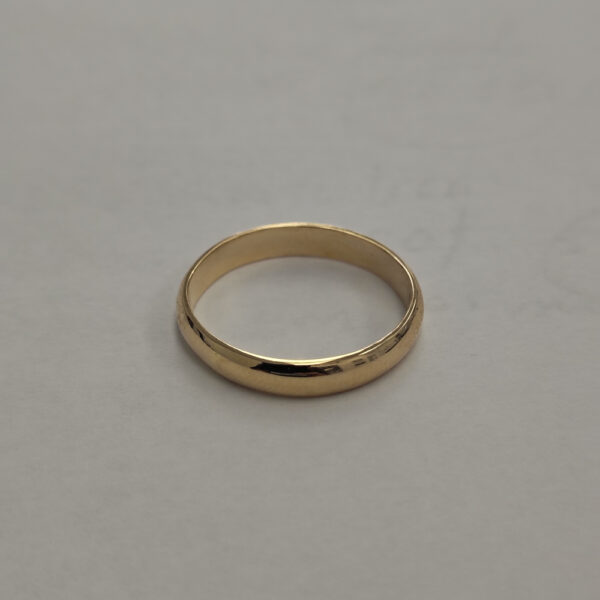 14K Yellow Gold Plane Wedding Band