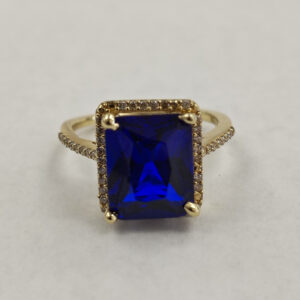 10K Yellow Gold Emerald Stone Ring